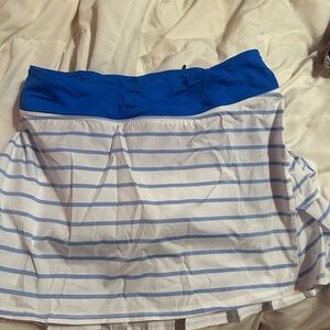 Size 6 tall lululemon tennis skirt